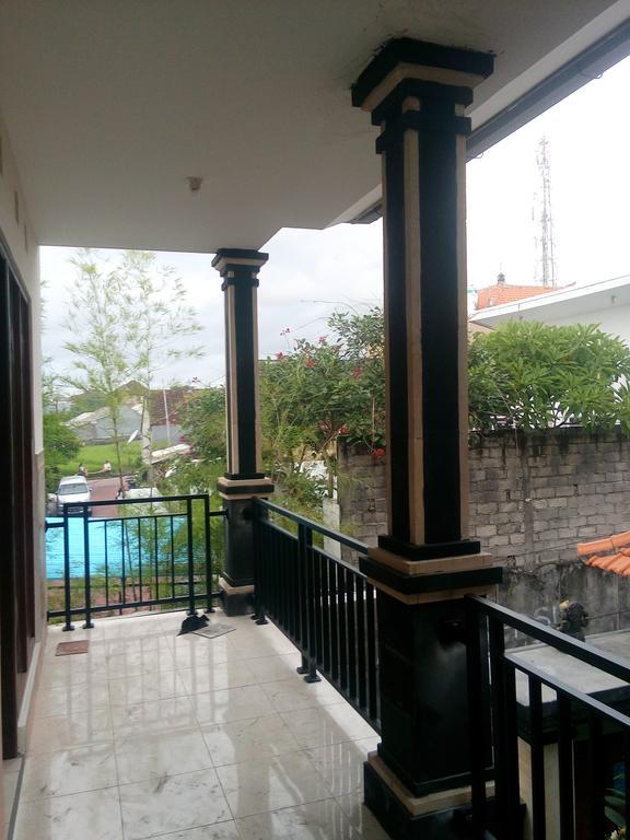 Putra Dadi Guest House Canggu Екстериор снимка