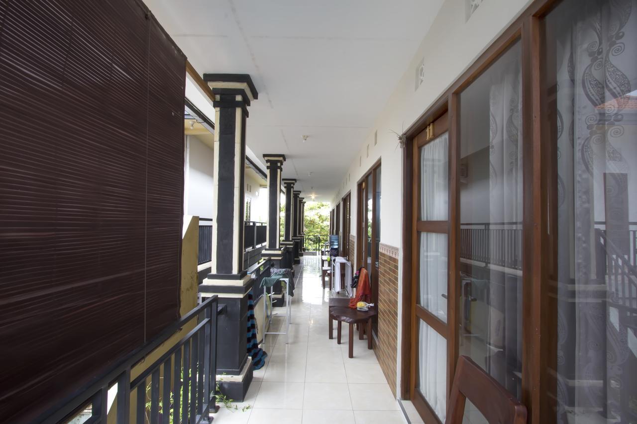 Putra Dadi Guest House Canggu Екстериор снимка