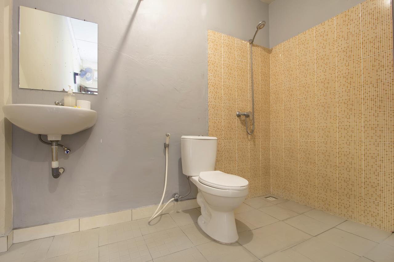 Putra Dadi Guest House Canggu Екстериор снимка