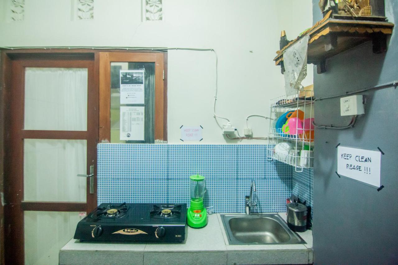 Putra Dadi Guest House Canggu Екстериор снимка