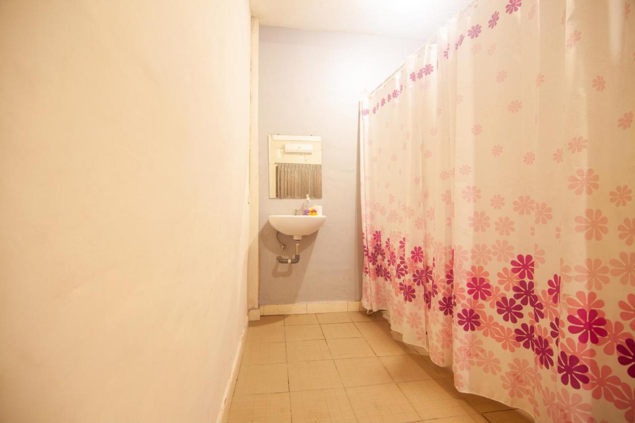 Putra Dadi Guest House Canggu Екстериор снимка